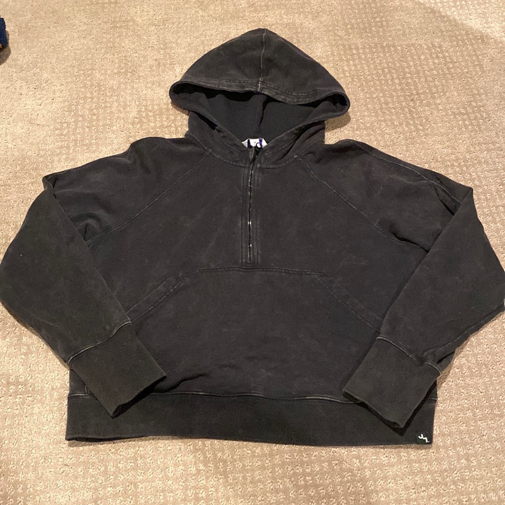 JoyLab cropped Mineral Wash Hoodie sweatshirt in Black Medium